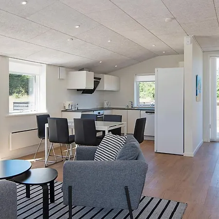 6 Person In Lokken-by Traum * Løkken