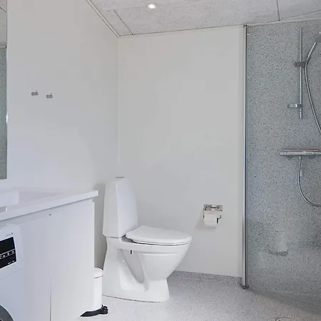 6 Person In Lokken-by Traum