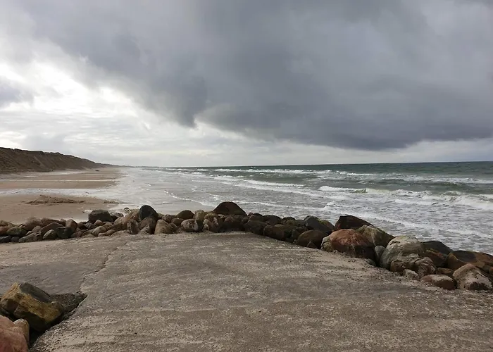 6 Person In Lokken-by Traum * Løkken